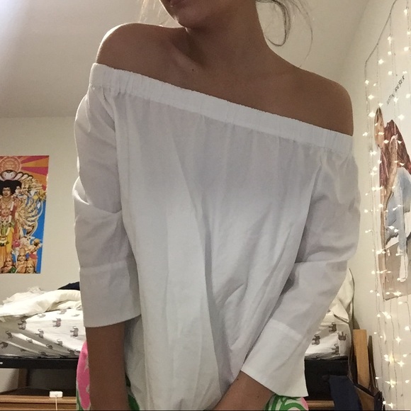 Zara Tops - Zara off the shoulder top